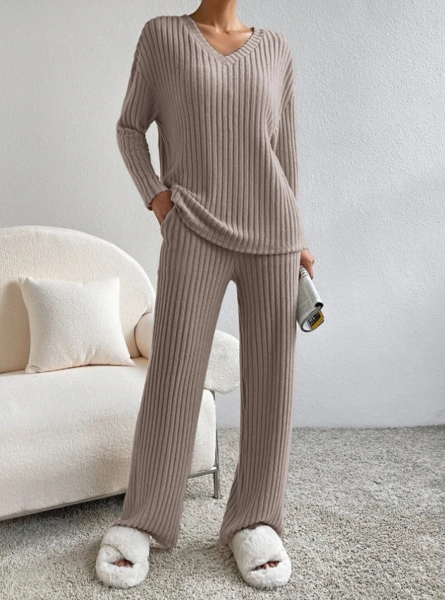 Chic Charm Casual 2-Piece Loungewear Set