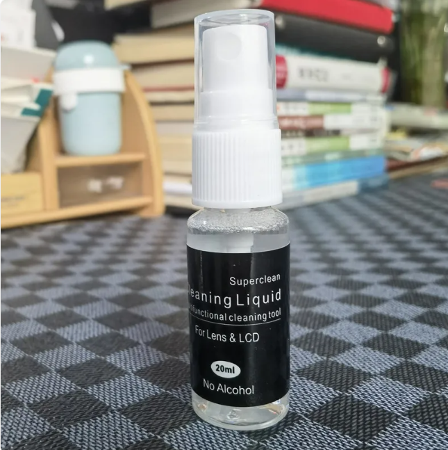 Chic Charm Crystal Clear Lens Cleaner