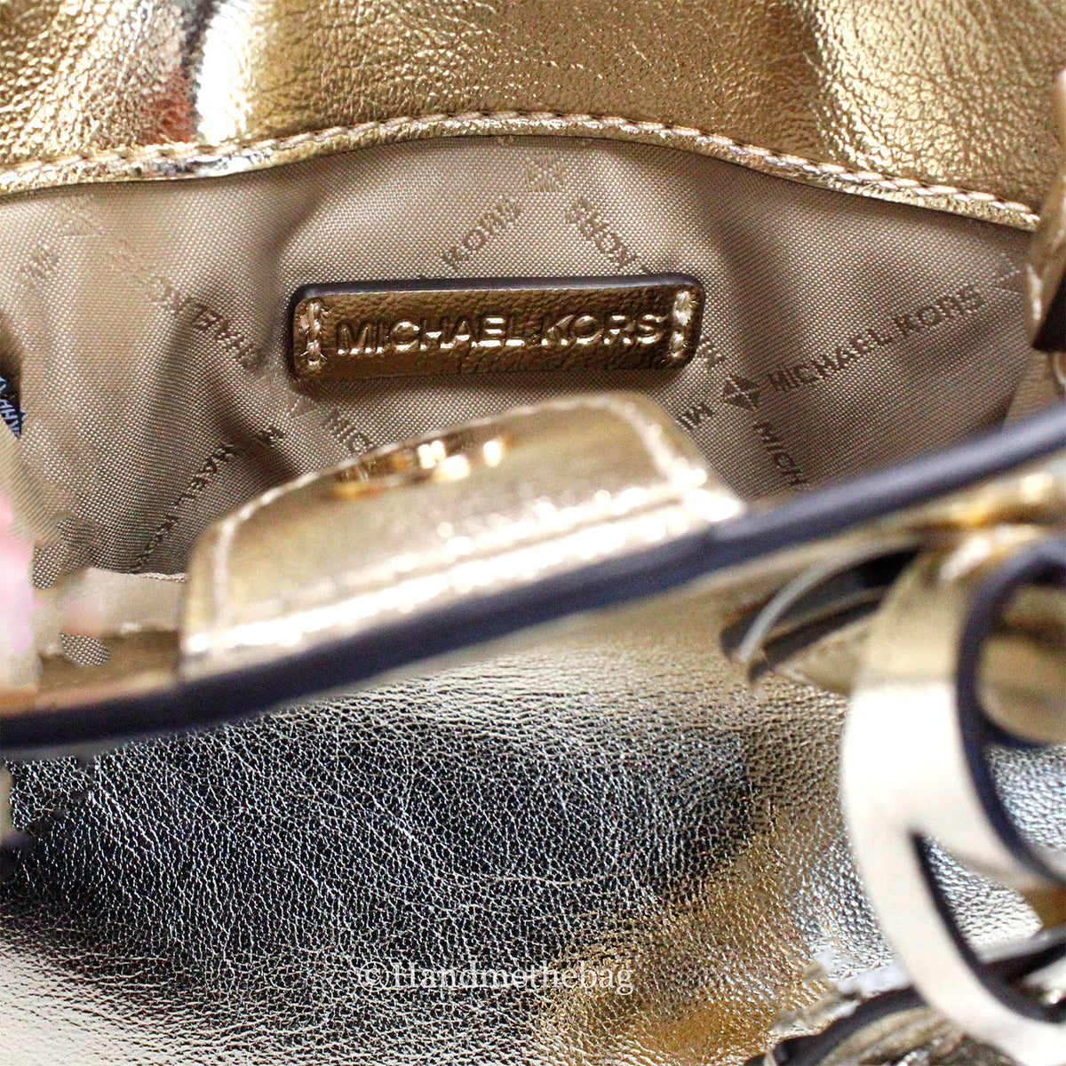 Chic Charm Mercer XS Pale Gold Crossbody Bag